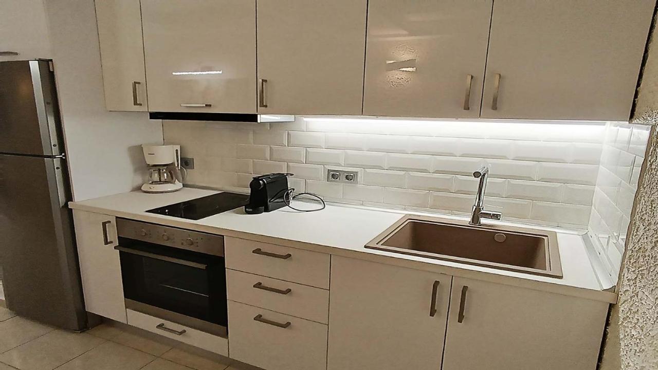 Anastasia Luxury Suites By Xenius Zeus In Nea ฟิออยิตา ภายนอก รูปภาพ