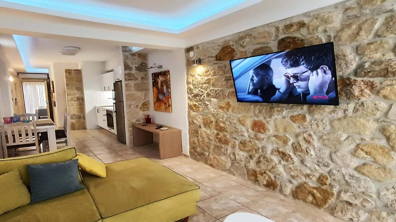 Anastasia Luxury Suites By Xenius Zeus In Nea ฟิออยิตา ภายนอก รูปภาพ